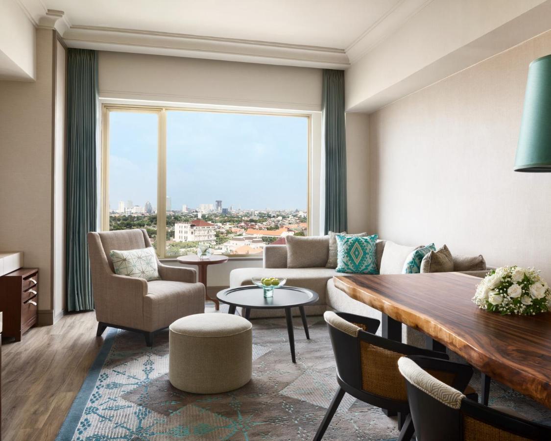 Hotel Shangri-la Surabaya